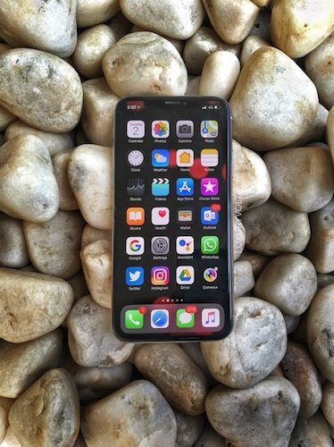 iPhoneX Price begins 89,000 INR in India