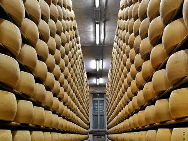 parmigiano-reggiano-cheese