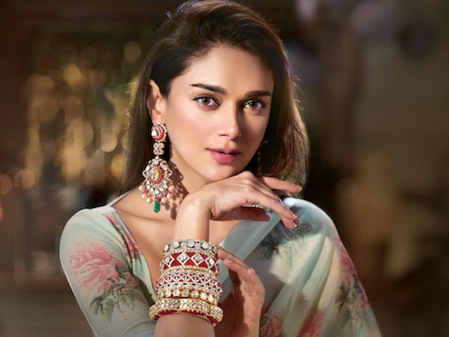 Aditya-Birla-Group-Indirya-Jewels
